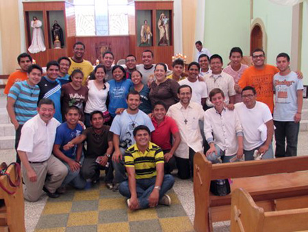 Misioneros salesianos en Petén. 