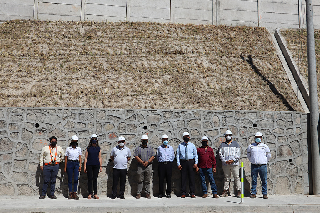 El nuevo muro perimetral permitirá un acceso seguro y el cuidado de la obra salesiana.