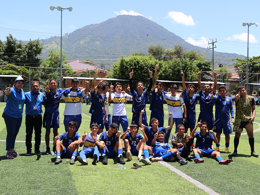 Selección mayor de fútbol del Centro Escolar San Juan Bosco, Soyapango.