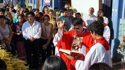 La bendición de los ramos fue el inicio para la Semana Santa. 