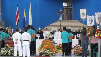 Duelo en CEDES Don Bosco. 