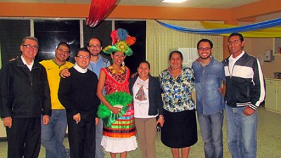 Familia de los teólogos CAM.