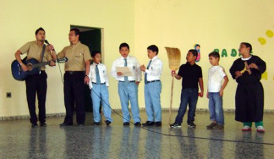 Inició novena de Don Bosco. 