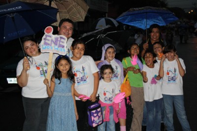 Los niños del grupo ENE asistieron a la procesión. 