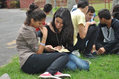 En el mundo juvenil exige creer en ellos