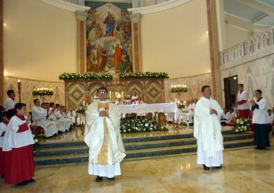 P. Arnoldo Cub&iacute;as sdb y P. Marvin Mena sdb. 