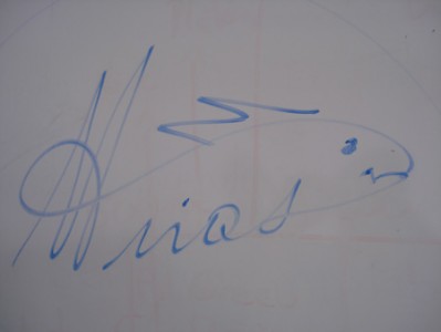 La peculiar firma que caracteriza al misionero invitado.