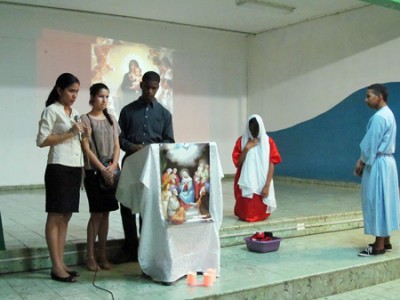 Rosario viviente. MJS Panamá. 