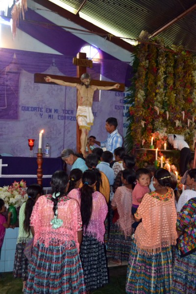 Adoraci&oacute;n de la cruz. 