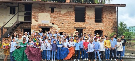 A través de la convivencia, la música y la alegría, los pequeños aprendieron que ser buenos cristianos también implica ser ciudadanos comprometidos con su país.