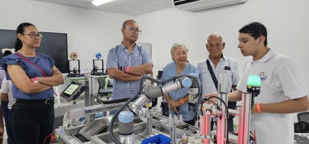La Feria Familiar de Expotecnia 2024 en el Instituto Técnico Don Bosco fortaleció la unión entre la comunidad educativa y las familias, promoviendo la formación integral en un ambiente de convivencia, aprendizaje y diversión.