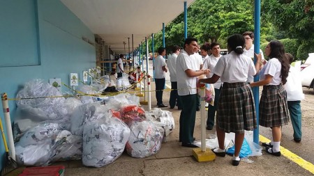 Semana Ecológica en el ITDB en Panamá. 