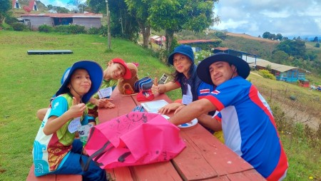 En un ambiente de alegría y fraternidad, las familias compartieron durante el convivio de los Salesianos Cooperadores de Costa Rica.