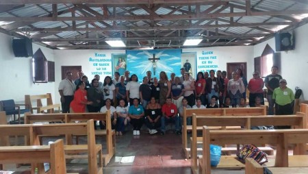 Los feligreses vivieron un retiro de profunda reflexión y fraternidad, fortaleciendo su fe y resaltando la importancia de la unidad en este tiempo litúrgico especial.