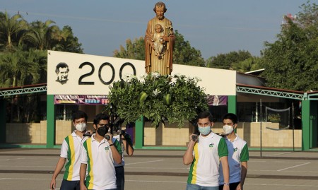 Los estudiantes del Colegio Salesiano San José en El Salvador, celebraron a su santo patrono.