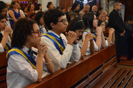 121 alumnos del CSSJB Granada alcanzan sus metas culminando sus estudios en los diferentes niveles educativos.