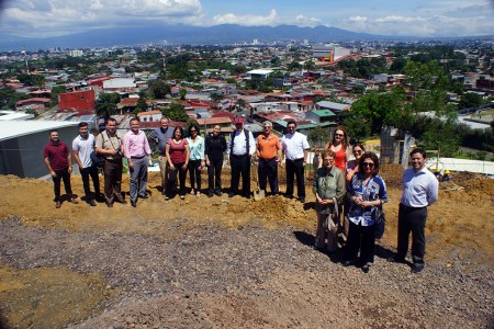 Inició construcción de comedor estudiantil. 