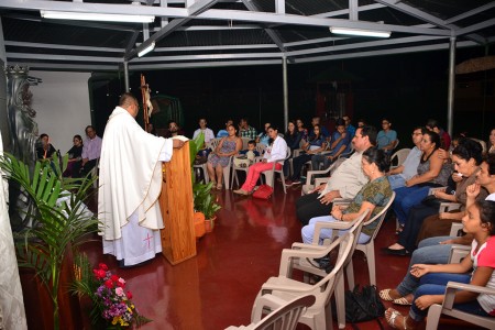 Celebración a María Auxiliadora 2016.-