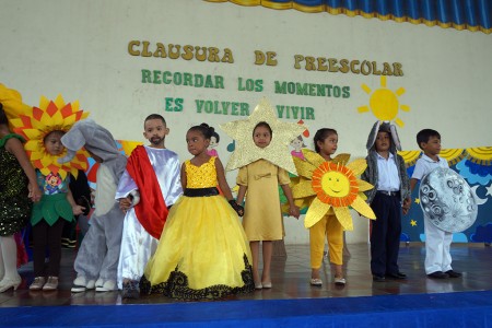 Clausura del a&ntilde;o escolar en el Don Bosco de Granada. 2016