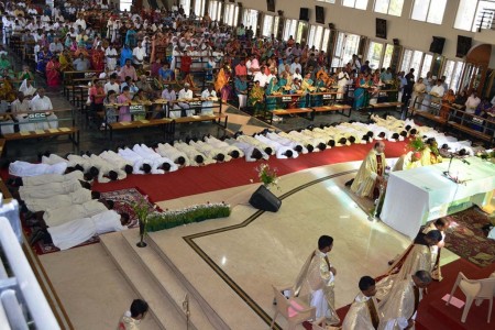 Asia Sur, 61 sacerdotes nuevos. ANS
