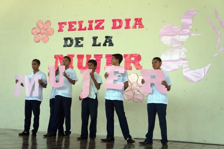 Día de la mujer en el Colegio Salesiano Don Bosco de Granada. 