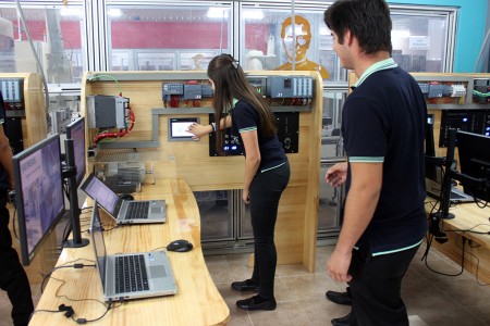 Nuevo laboratorio Siemens. CEDES Don Bosco. 