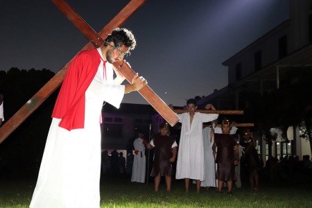 Via crucis viviente. Don Rúa 2019.- 