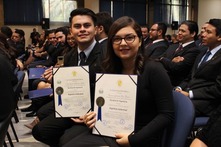 Quincuagésima novena graduación de la UDB