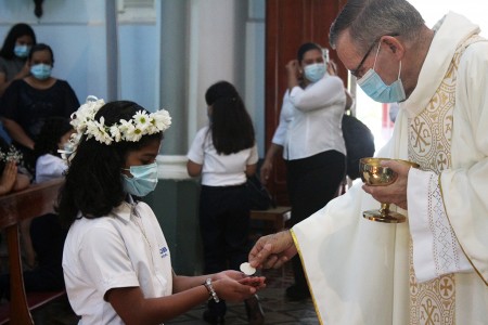 Primer encuentro con Jesús Eucaristía.