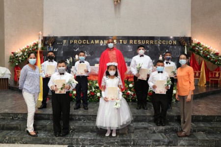 Primer encuentro con Jesús Eucaristía en Pentecostés.