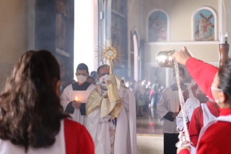 La visita del P. Ángel fue esperada y preparada por la comunidad.