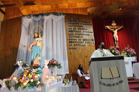La fiesta de María Auxiliadora se celebra con mucha devoción.