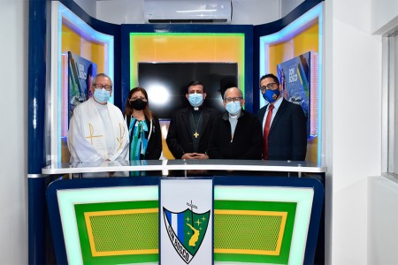 El set de grabación permite estar comunicados con la comunidad educativa en el tiempo de pandemia.