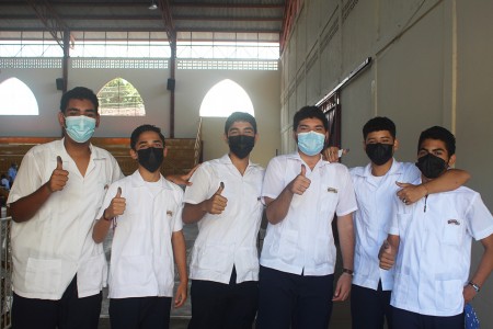 En un acto realizado en el Gimnasio, se hizo la juramentación y entrega de bandas.