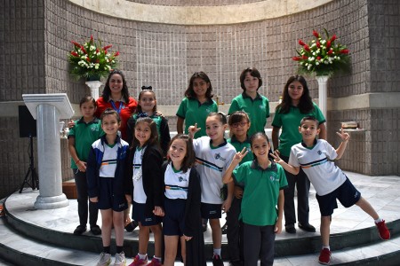 Niños que conforman el coro infantil del Salesiano Don Bosco, Zapote.