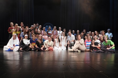 Elenco del "Musical Don Bosco" en Lisboa.