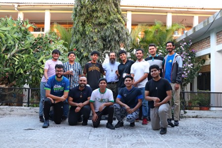 Este encuentro vocacional fue una ocasión especial para los jóvenes, quienes pudieron renovar su compromiso espiritual y compartir experiencias de fe en comunidad.
