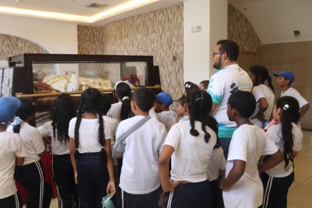 El retiro de cuaresma contó con un recorrido por la Basílica Don Bosco de la ciudad de Panamá.