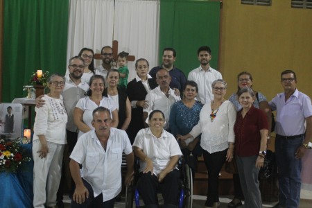 Los Salesianos Cooperadores del Centro Don Bosco de Pérez Zeledón renuevan su promesa a Don Bosco y a los jóvenes durante un retiro de reflexión.
