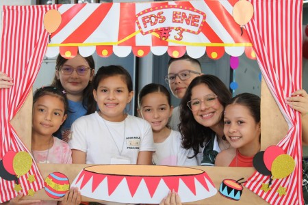 Niños y animadores del ENE disfrutan un retiro lleno de alegría y espíritu salesiano.