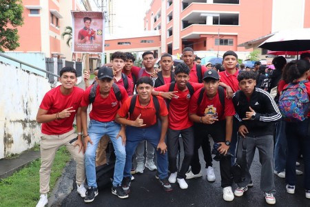 Este jubileo permitió a los adolescentes redescubrir el valor de la fe compartida, y brinda en evidencia que los jóvenes aún buscan a Dios, llenando de esperanza a la Iglesia Universal.