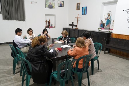 Los miembros de ADMA de la Parroquia El Espíritu Santo participaron en la segunda reunión mensual, fortaleciendo su devoción a María y profundizando en su papel en la historia de la salvación.
