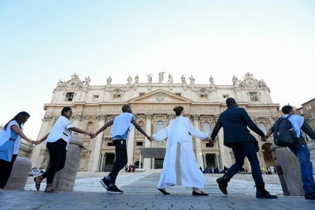 En comunión con la Iglesia descubrimos la verdad plena de Cristo.