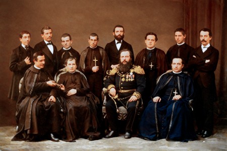 Don Bosco con los primeros misioneros salesianos.