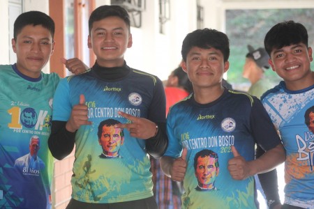Los tres internados de la Asociación Centro Don Bosco dieron inicio al ciclo escolar 2025 el 13 de enero, acogiendo con entusiasmo a más de 3,500 jóvenes de comunidades rurales para brindarles formación integral.
