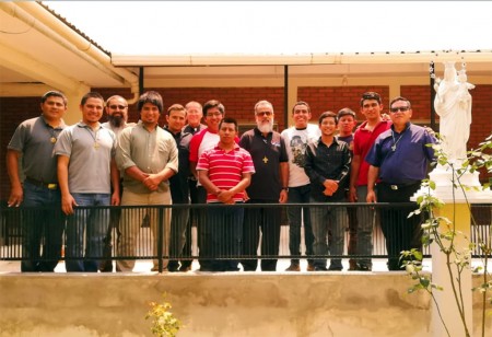 P. Prado visit&oacute; Honduras. 