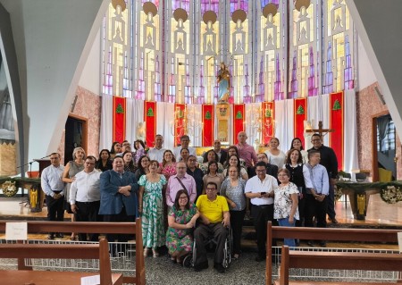 En el templo Mar&iacute;a Auxiliadora del Colegio Santa Cecilia, los Salesianos Cooperadores renovaron su Promesa en un ambiente de alegr&iacute;a y unidad.