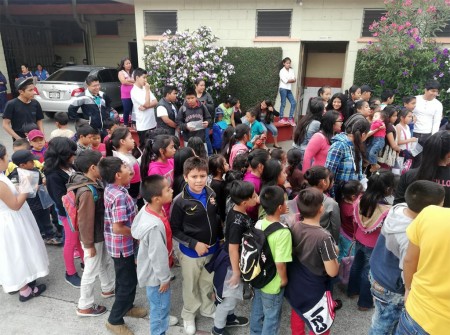 Día del niño en la parroquia Divina Providencia. 