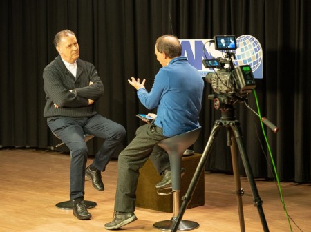 El Rector Mayor, durante la entrevista mundial sobre el aguinaldo 2022.