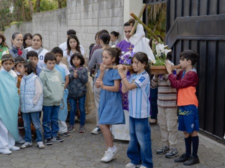 Esta actividad reafirma el protagonismo juvenil en la vida parroquial y su deseo de caminar junto a Cristo.